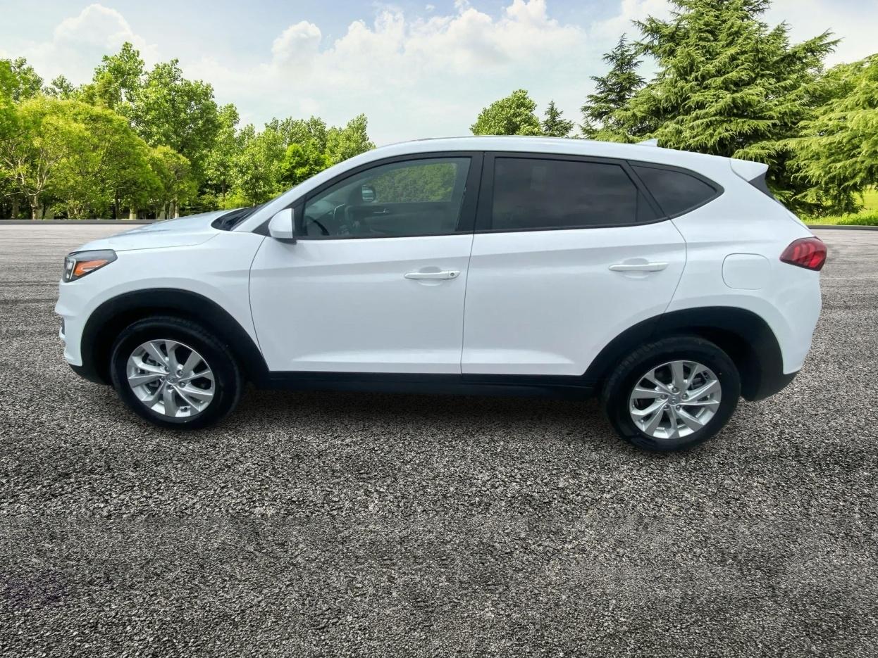 Hyundai Tucson SE 2021