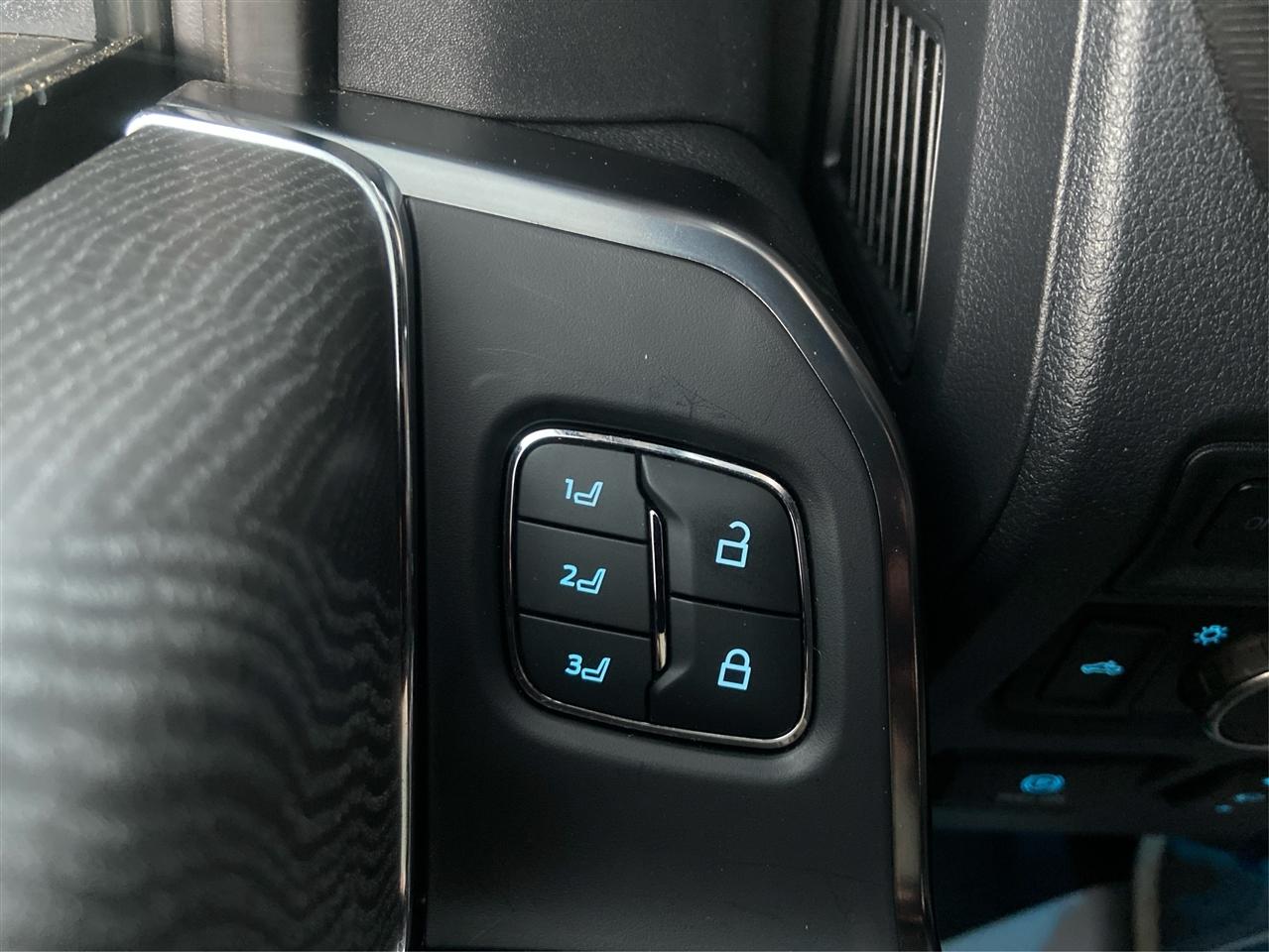 Ford F-150 Platinum SuperCrew 5.5-ft. Bed 4WD 2021