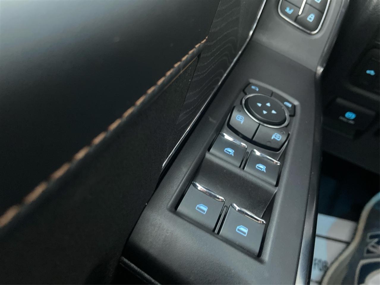Ford F-150 Platinum SuperCrew 5.5-ft. Bed 4WD 2021