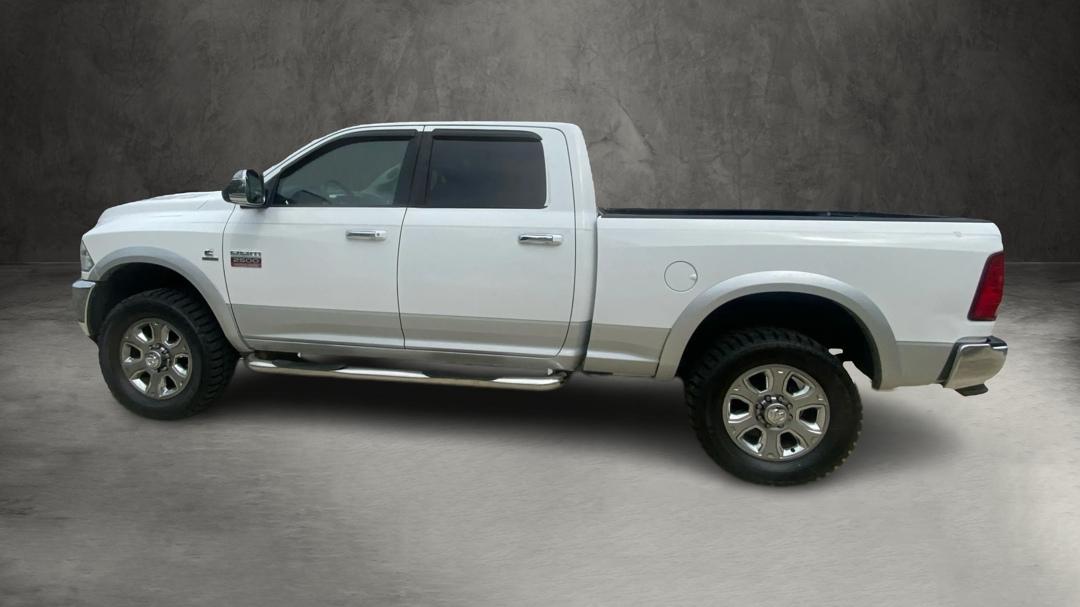 Dodge 2500 Laramie Crew Cab SWB 4WD 2012