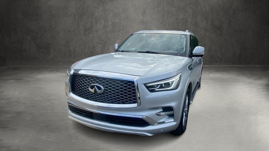 Infiniti QX80 LUXE 2019