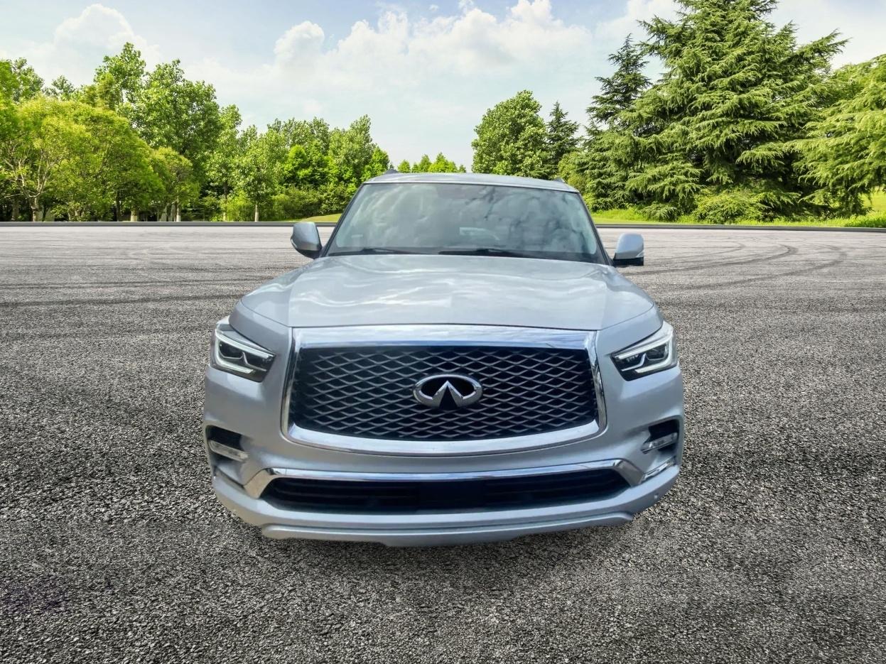 Infiniti QX80 LUXE 2019