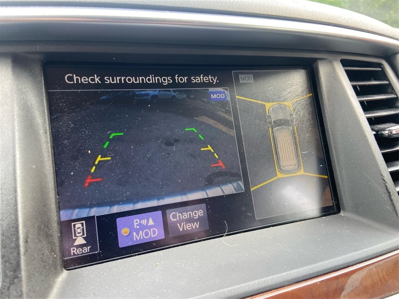 Infiniti QX80 LUXE 2019