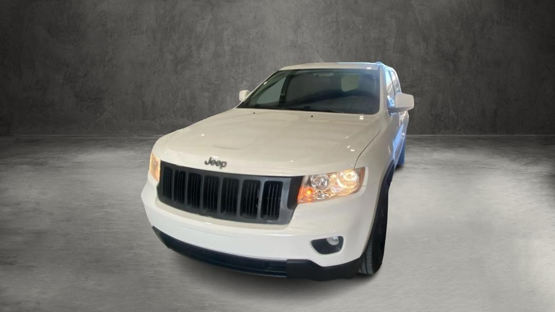 Jeep Grand Cherokee Laredo 2WD 2011