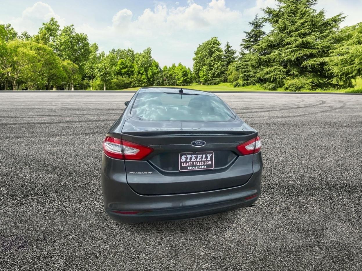 Ford Fusion S 2016