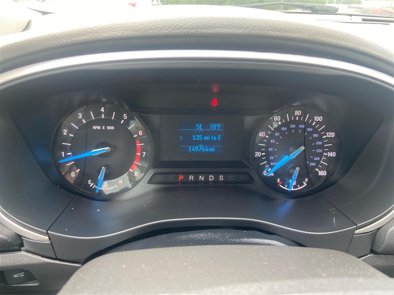 Ford Fusion S 2016