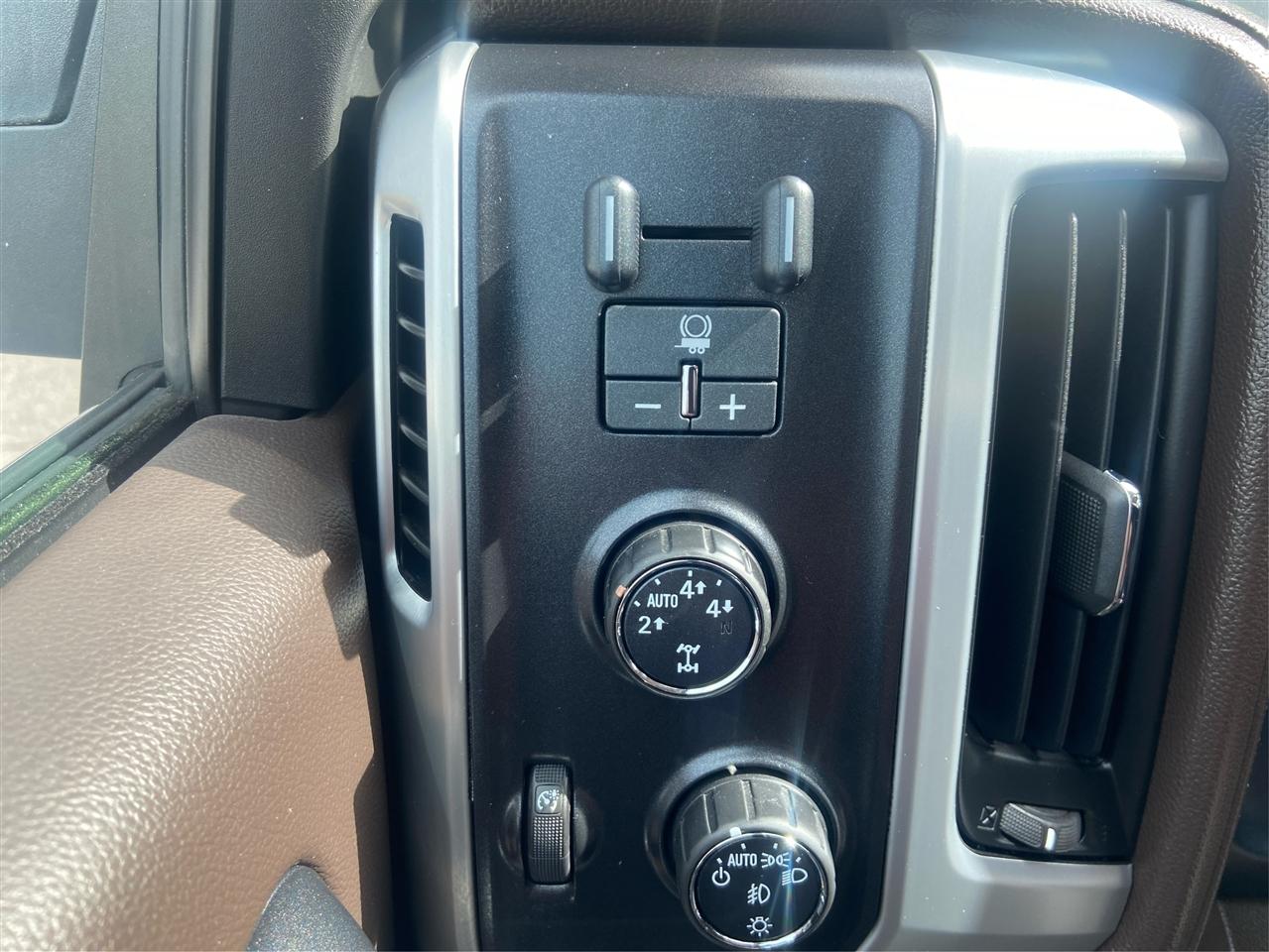 GMC Sierra 1500 SLT Crew Cab 4WD 2014