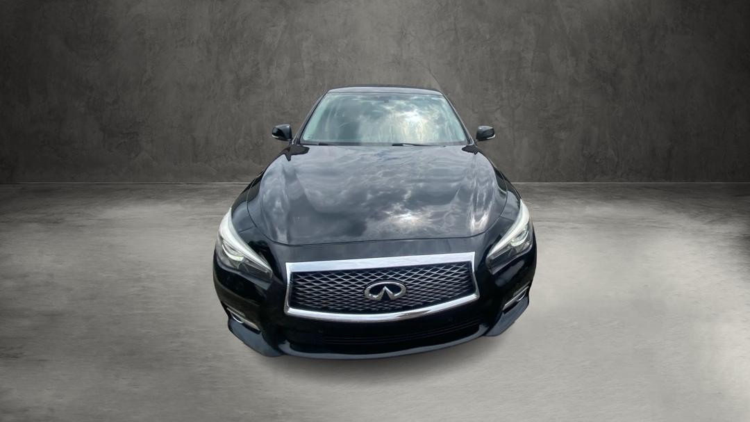 Infiniti Q50 Premium 2014
