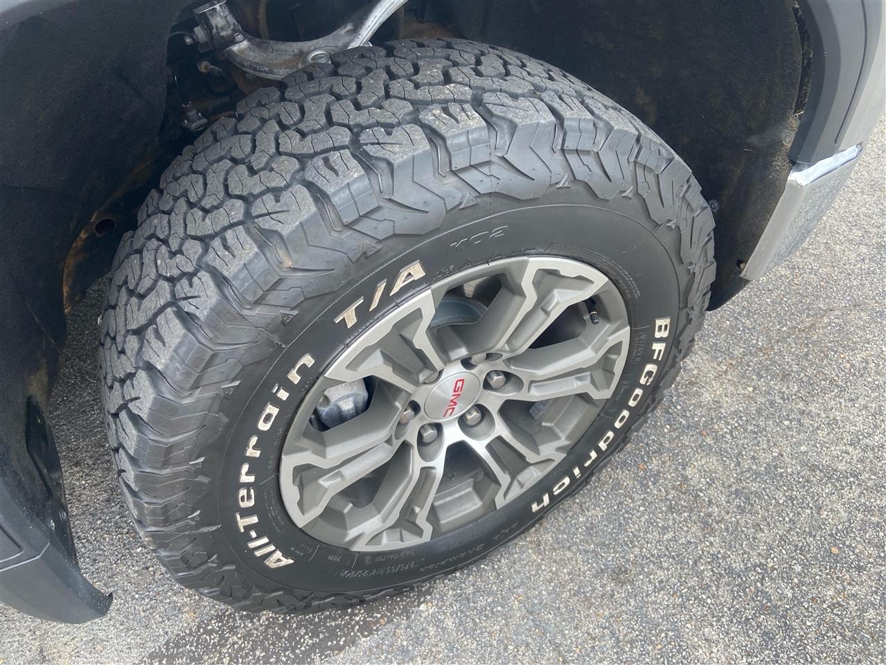 GMC Sierra 1500 SLE Crew Cab Short Box 4WD 2019