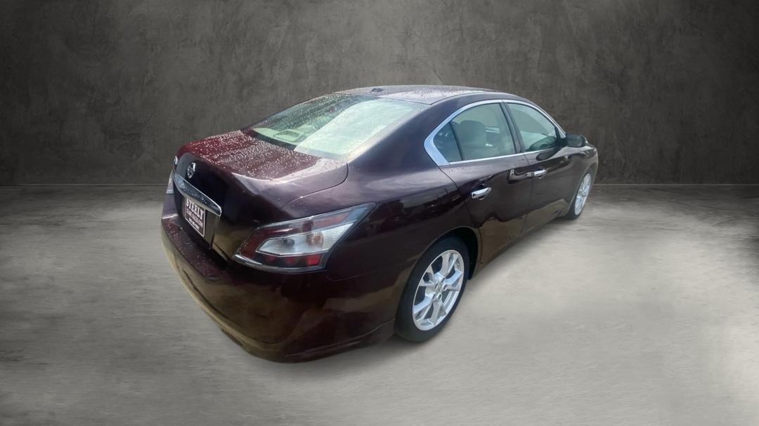 Nissan Maxima SV 2014