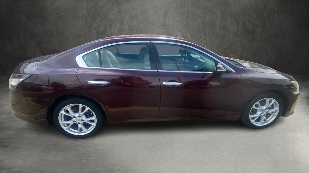 Nissan Maxima SV 2014