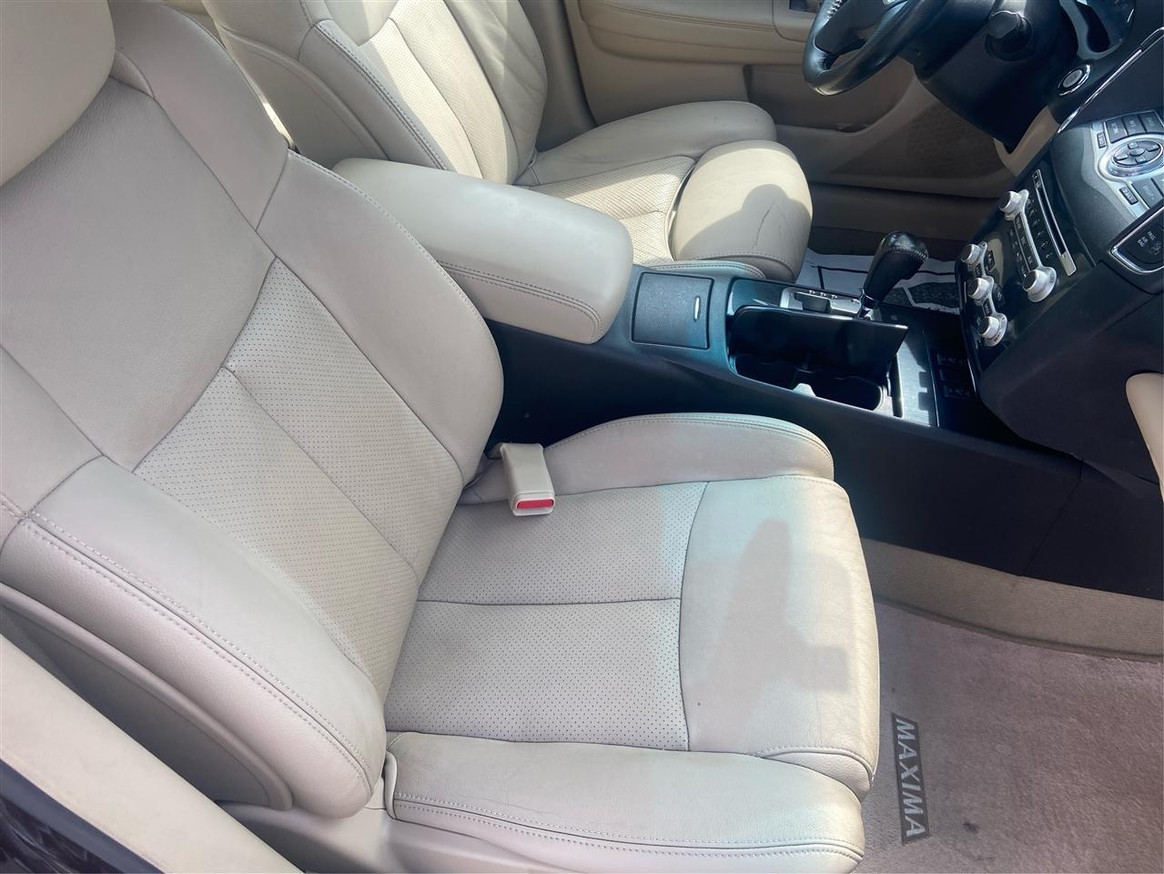 Nissan Maxima SV 2014