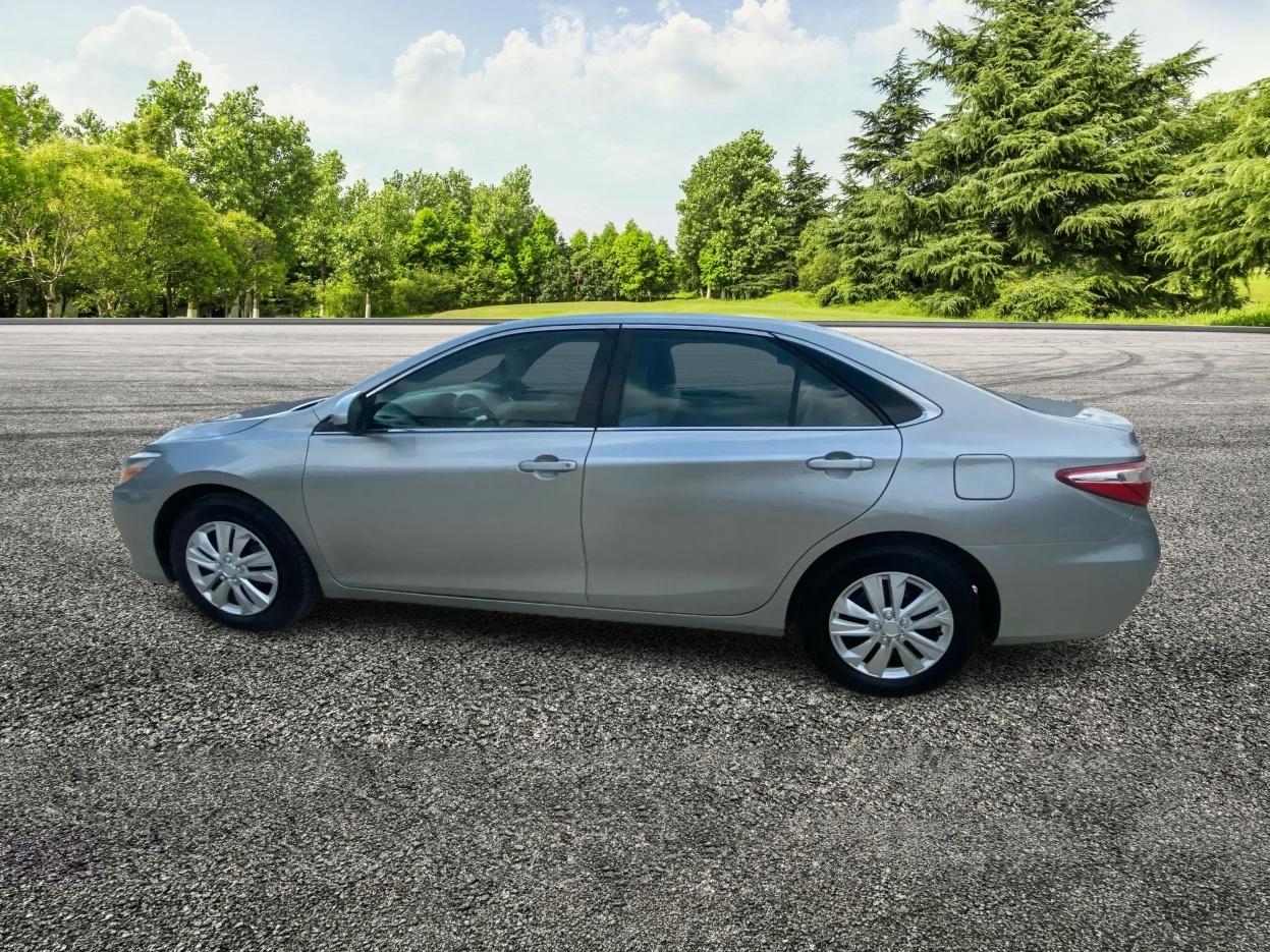 Toyota Camry LE 2015