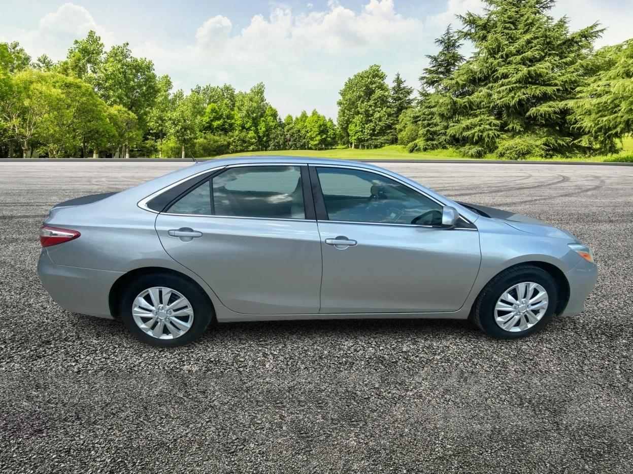 Toyota Camry LE 2015