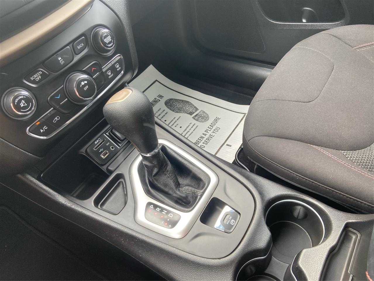 Jeep Cherokee Latitude FWD 2017