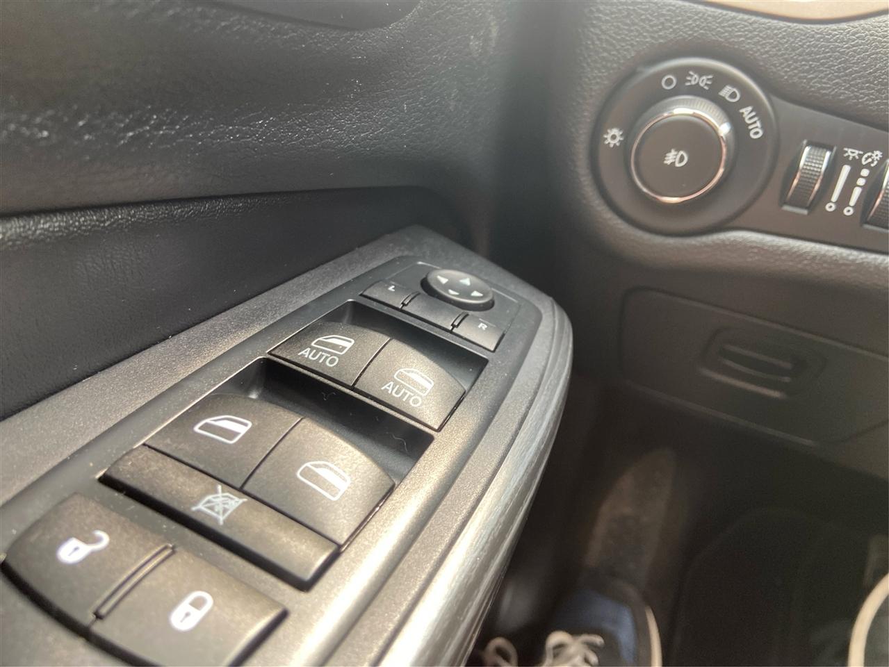 Jeep Cherokee Latitude FWD 2017
