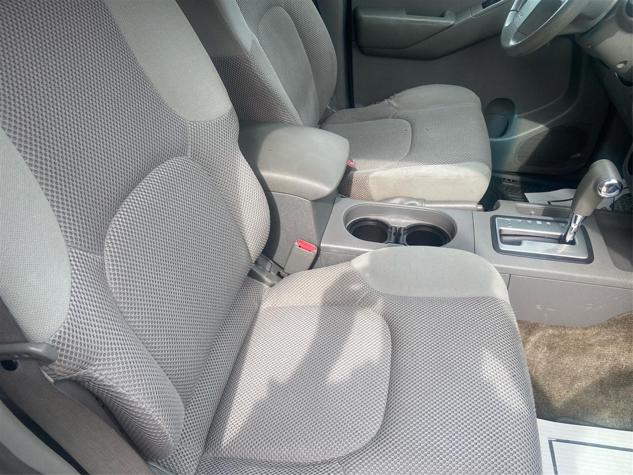 Nissan Frontier SE Crew Cab 2WD 2010