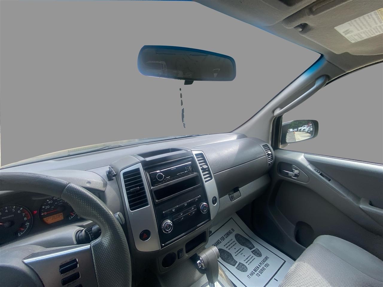 Nissan Frontier SE Crew Cab 2WD 2010