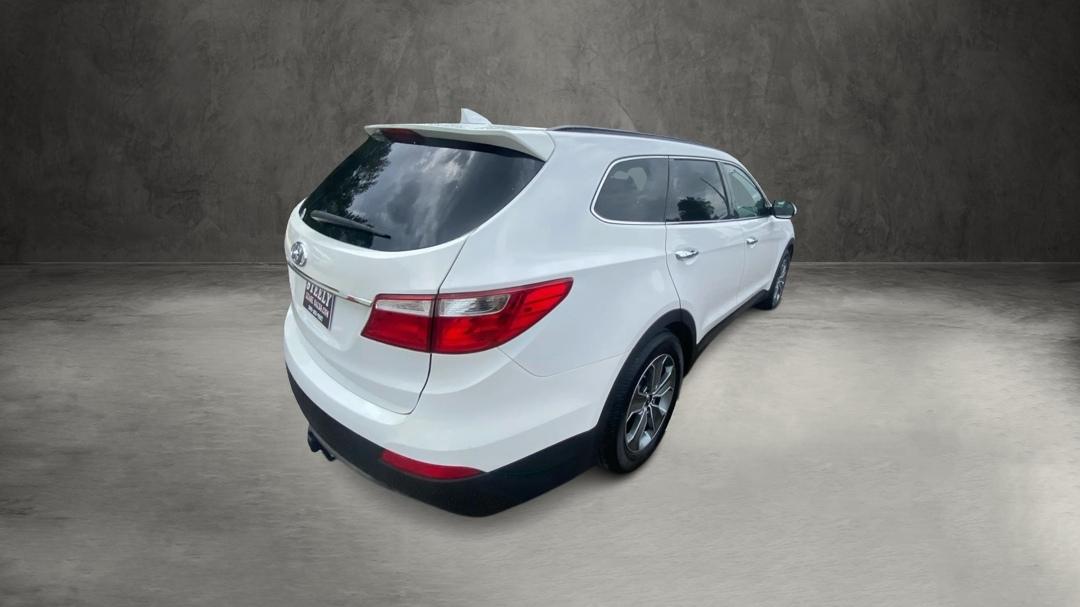 Hyundai Santa Fe GLS FWD 2015