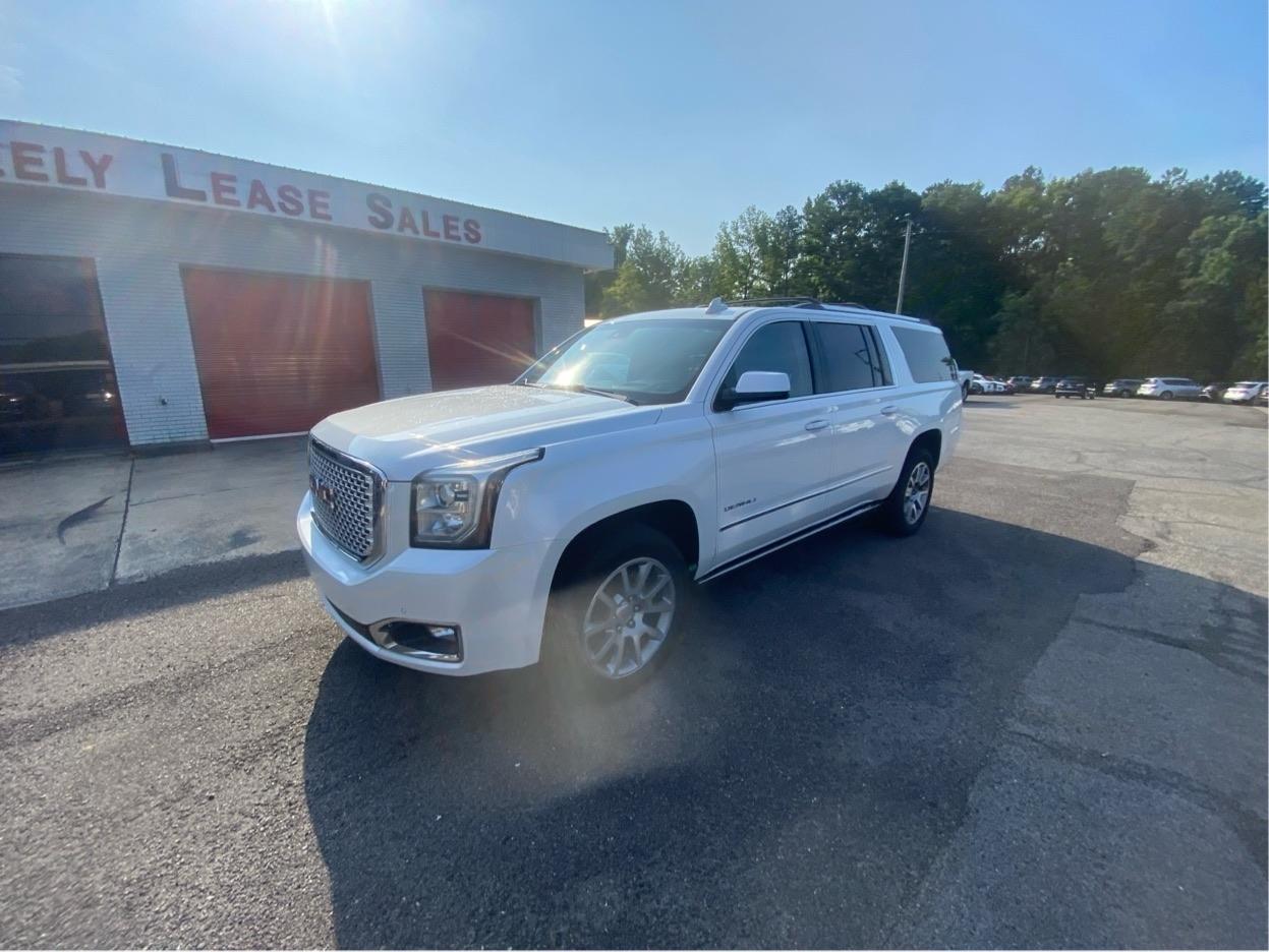 2017 GMC Yukon XL Denali 4WD