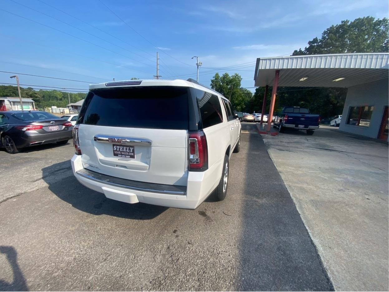 GMC Yukon XL Denali 4WD 2017