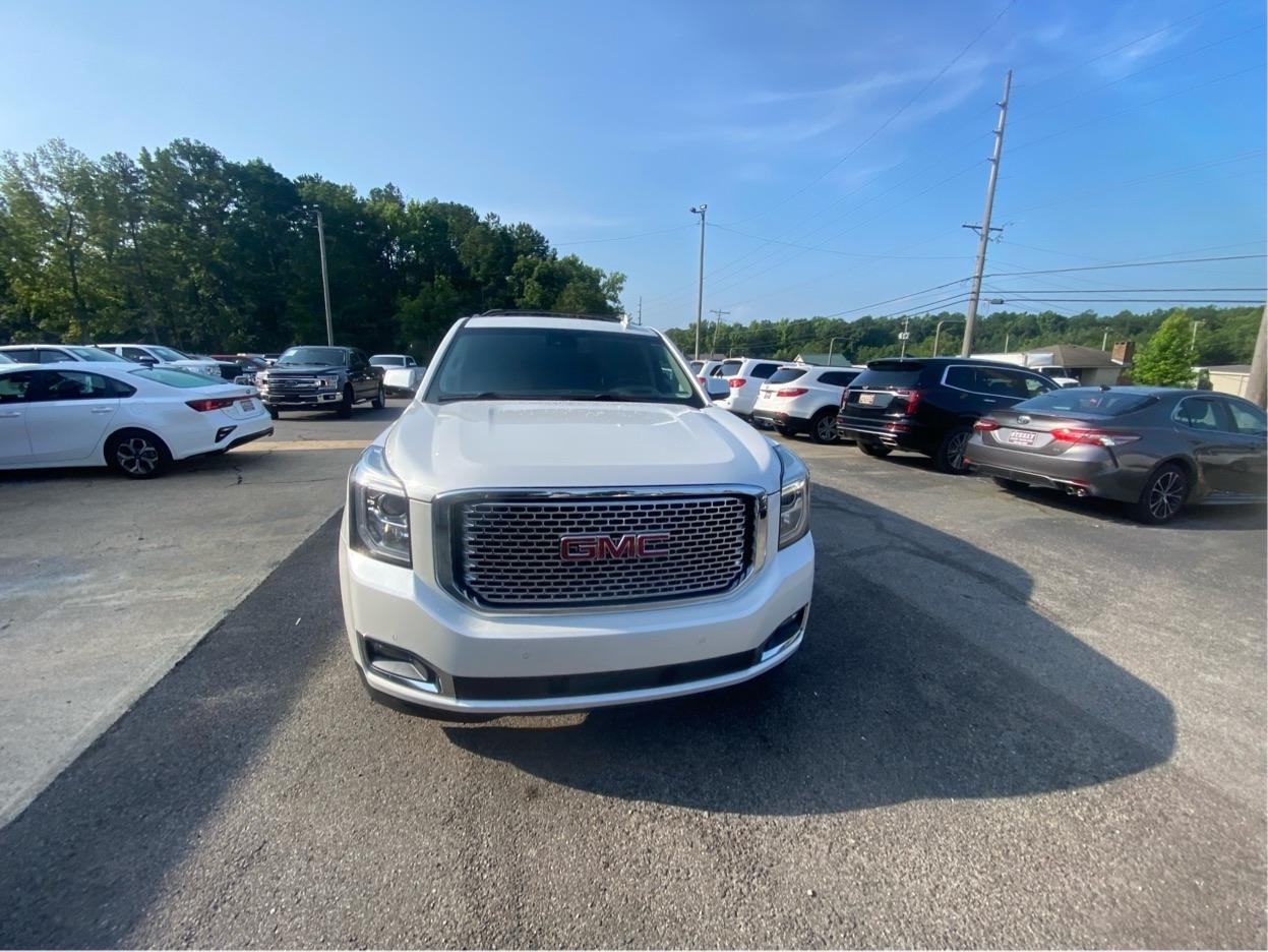 GMC Yukon XL Denali 4WD 2017