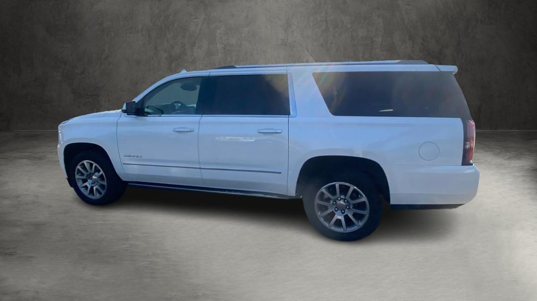 GMC Yukon XL Denali 4WD 2017