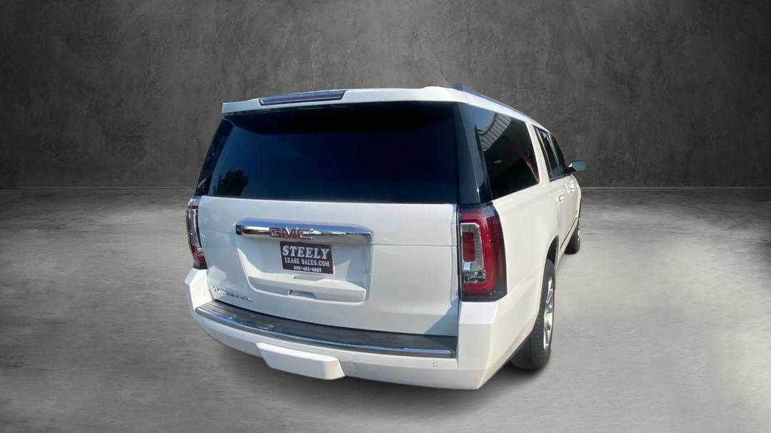 GMC Yukon XL Denali 4WD 2017
