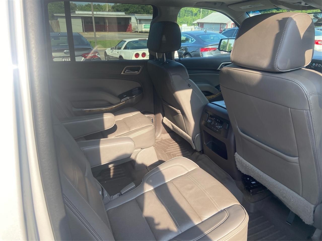 GMC Yukon XL Denali 4WD 2017