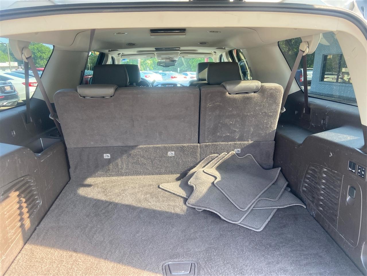 GMC Yukon XL Denali 4WD 2017