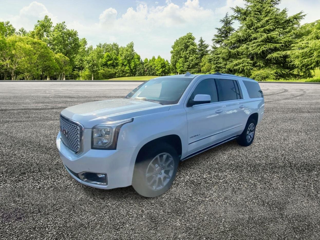 GMC Yukon XL Denali 4WD 2017