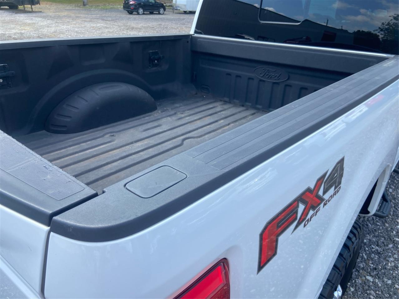 Ford F-250 SD Lariat Crew Cab SWB 4WD 2017