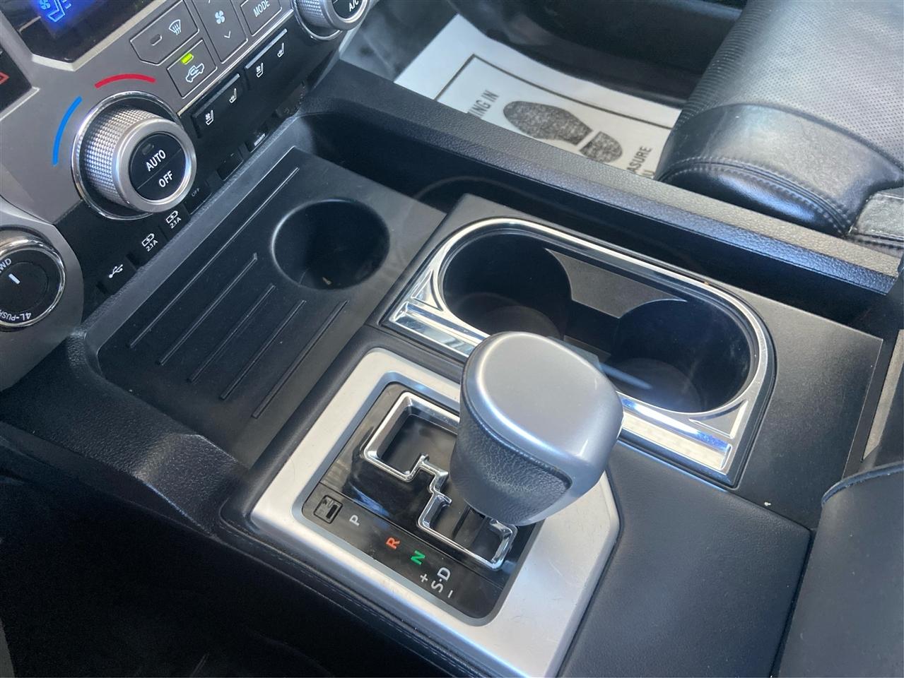 Toyota Tundra Platinum CrewMax 5.7L 4WD 2020
