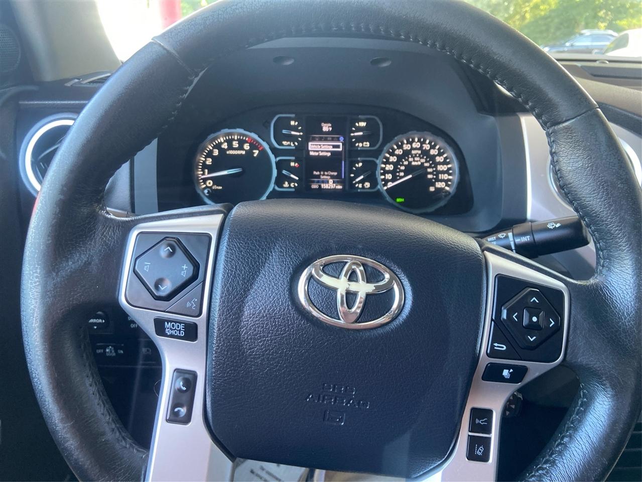 Toyota Tundra Platinum CrewMax 5.7L 4WD 2020