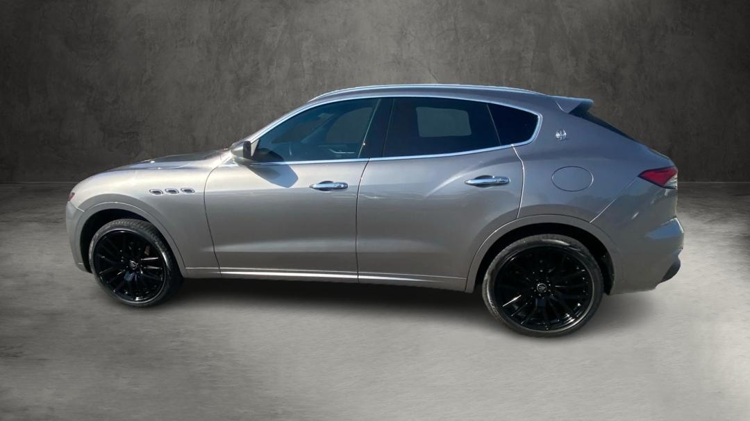 Maserati Levante Base 2021
