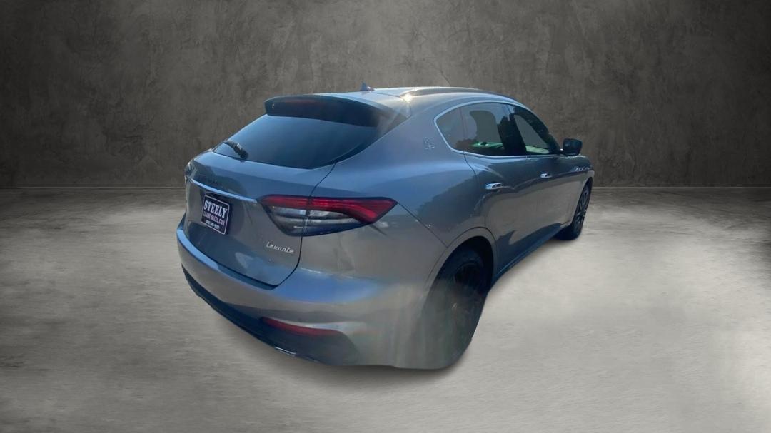 Maserati Levante Base 2021