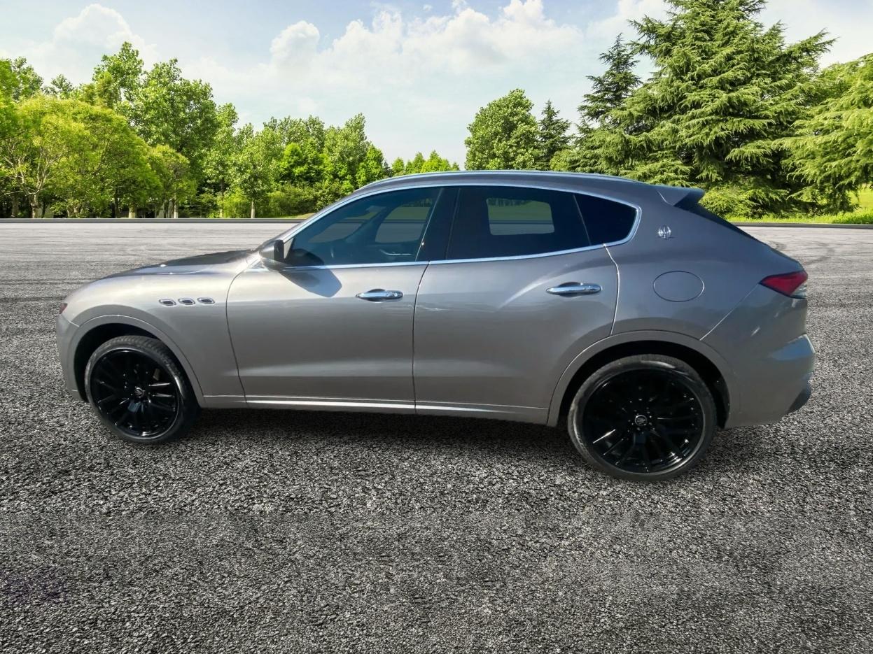 Maserati Levante Base 2021