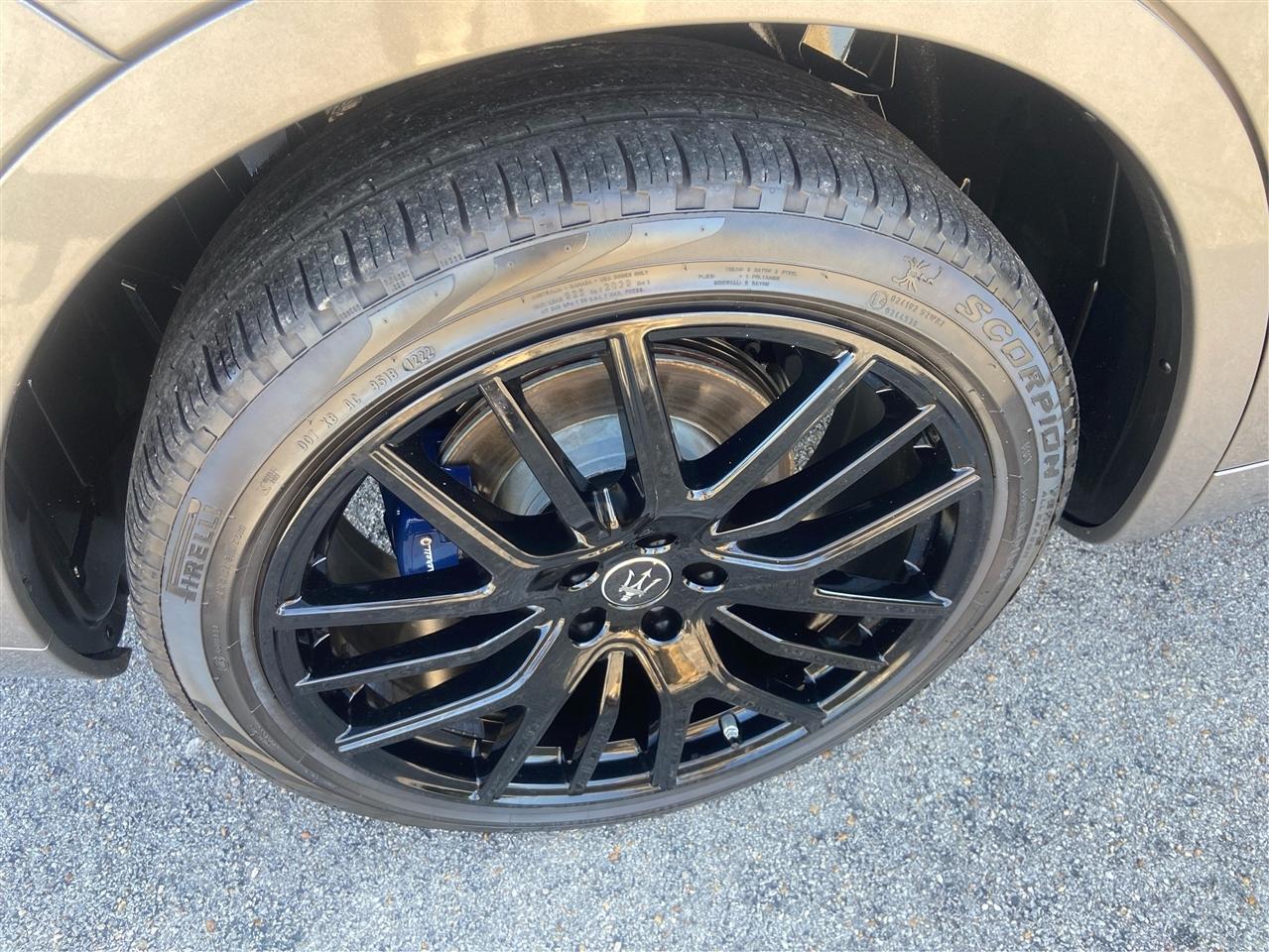 Maserati Levante Base 2021
