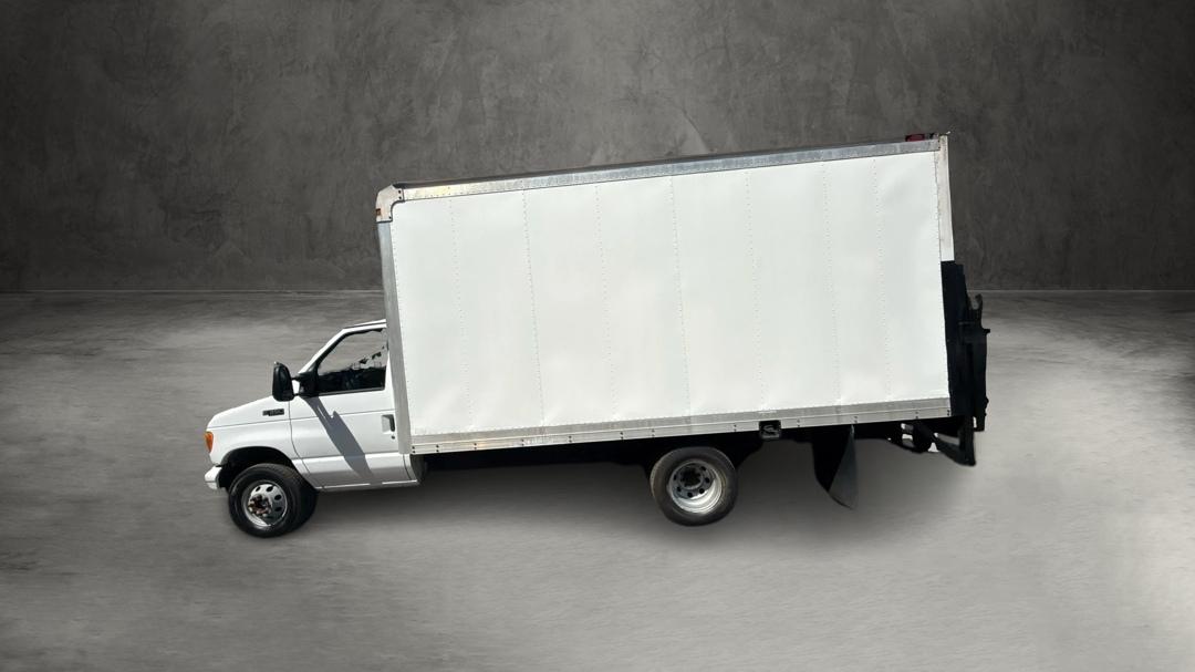 Ford Econoline E-350 Super Duty 2005