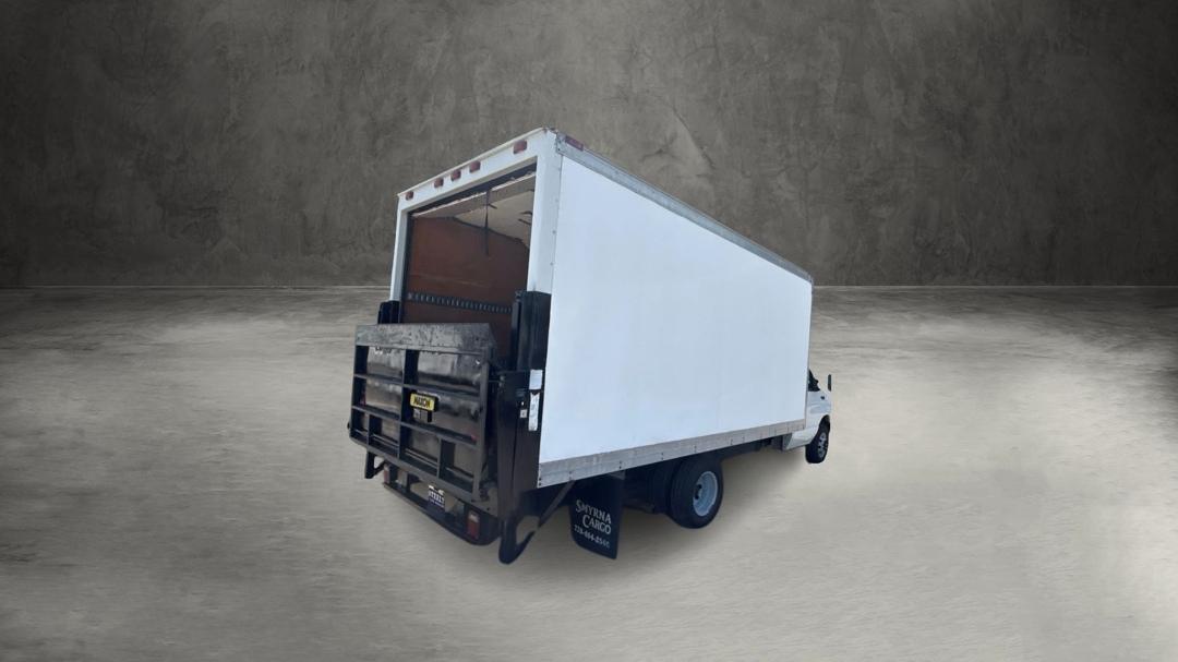 Ford Econoline E-350 Super Duty 2005