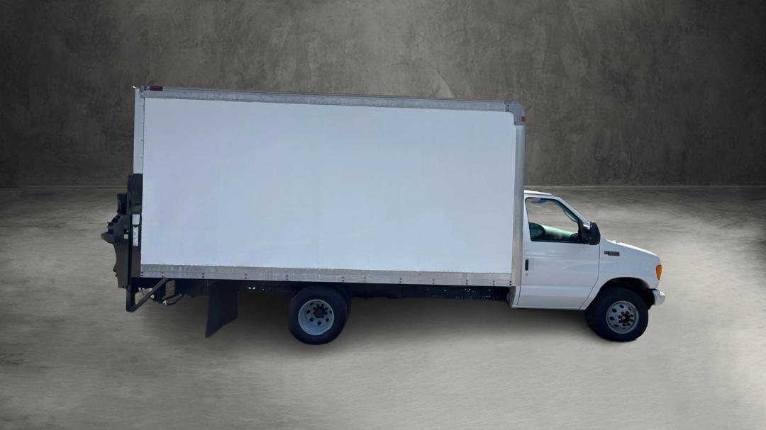 Ford Econoline E-350 Super Duty 2005