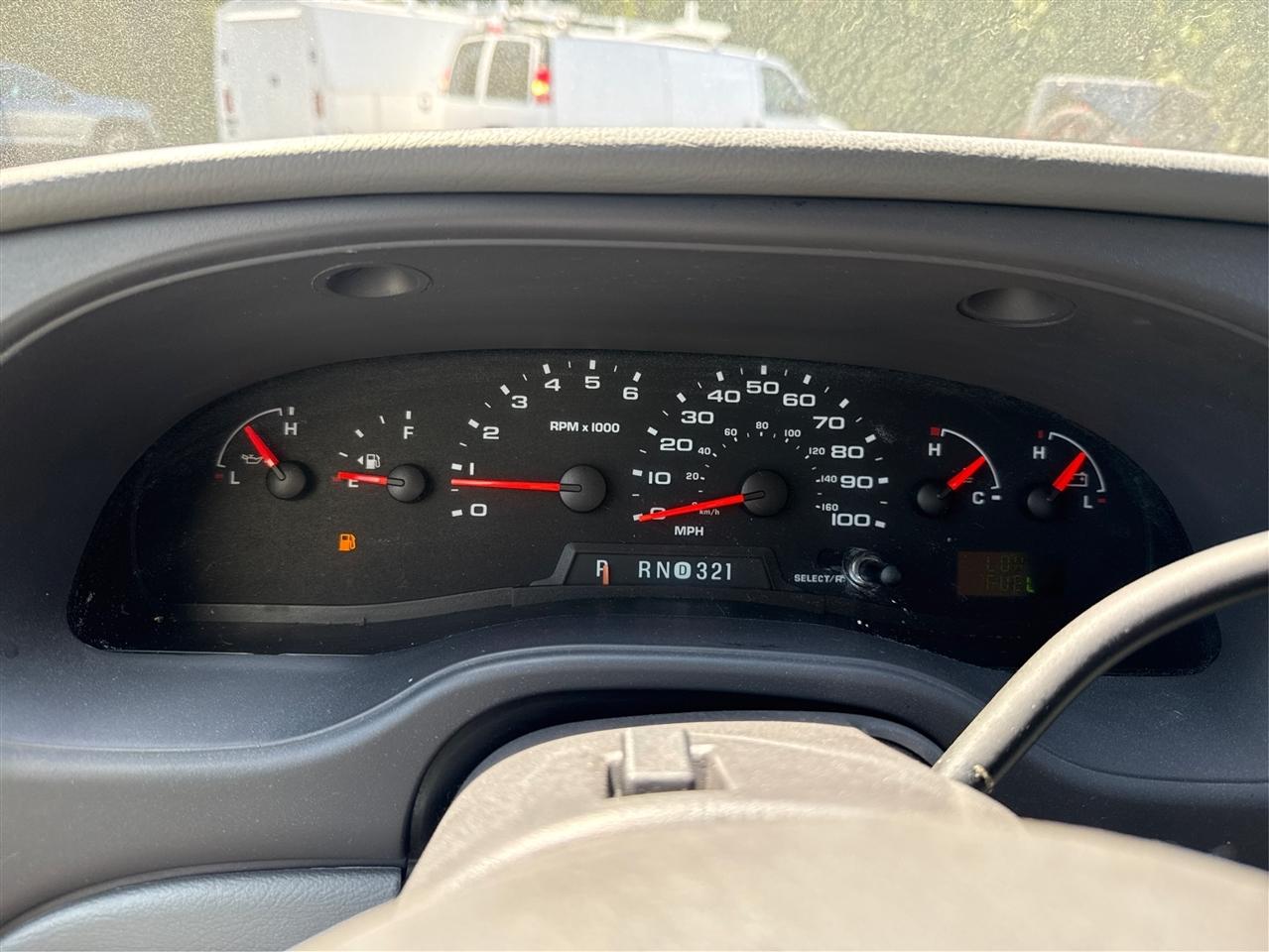 Ford Econoline E-350 Super Duty 2005