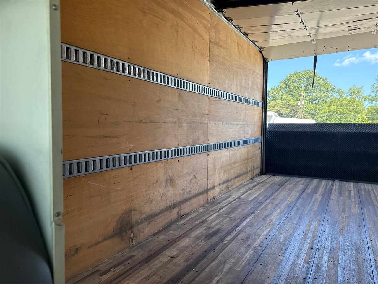 Ford Econoline E-350 Super Duty 2005