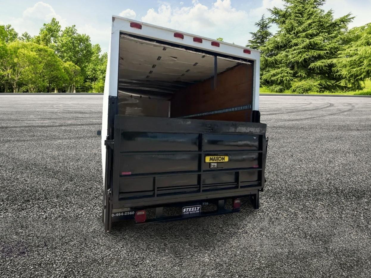 Ford Econoline E-350 Super Duty 2005