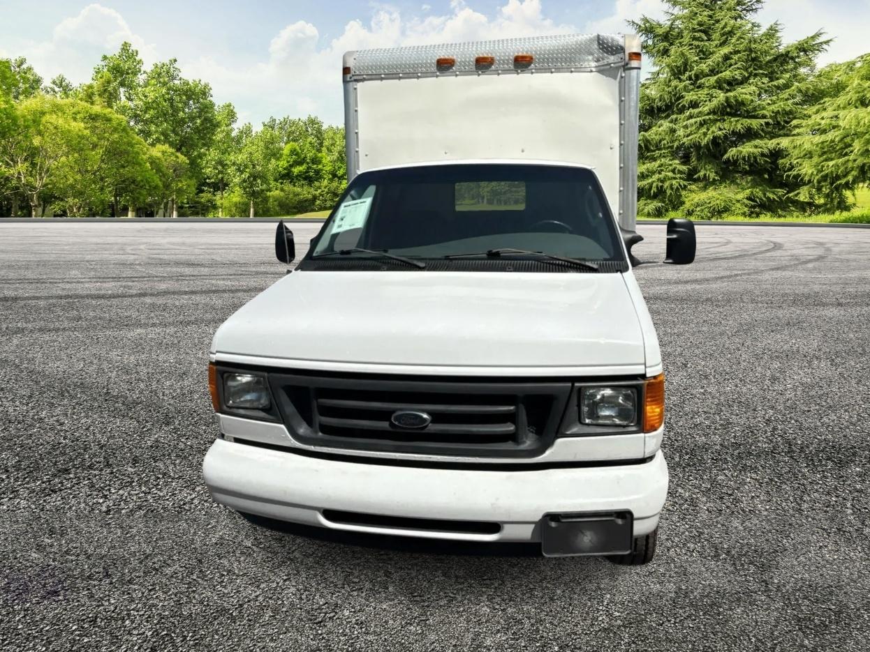 Ford Econoline E-350 Super Duty 2005