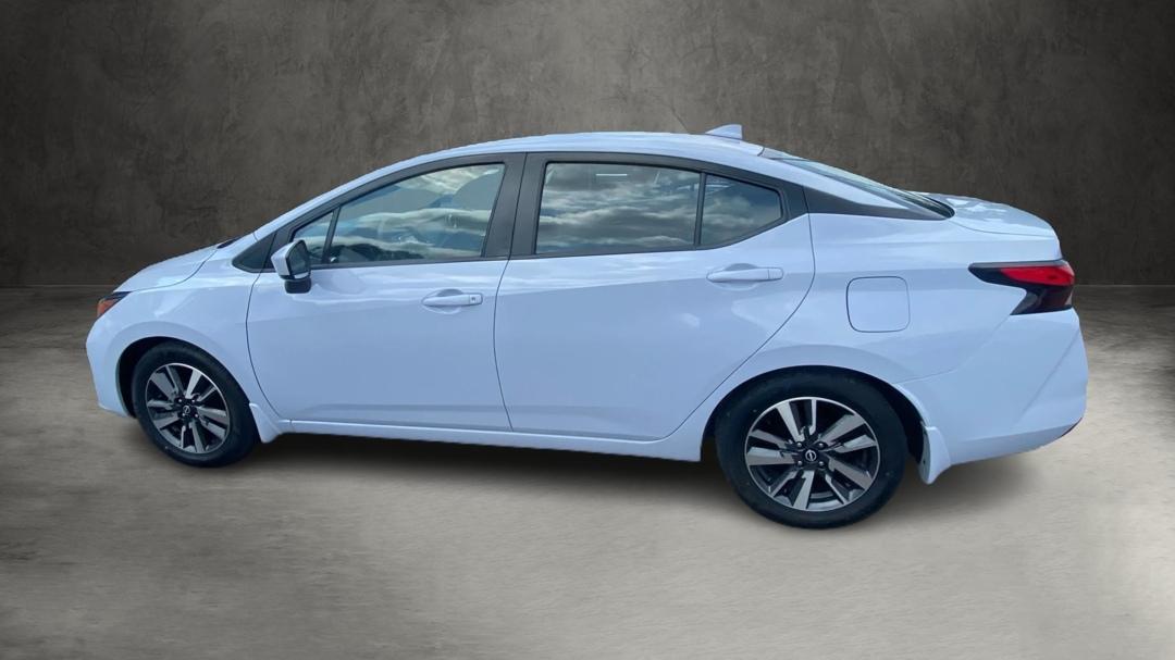Nissan Versa SV 2024