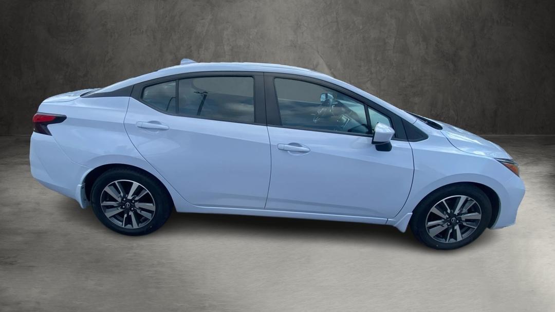 Nissan Versa SV 2024