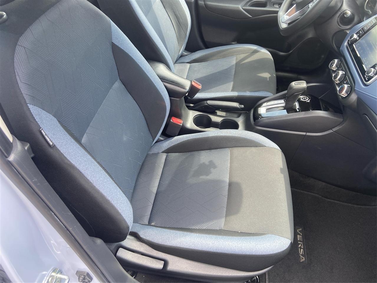 Nissan Versa SV 2024