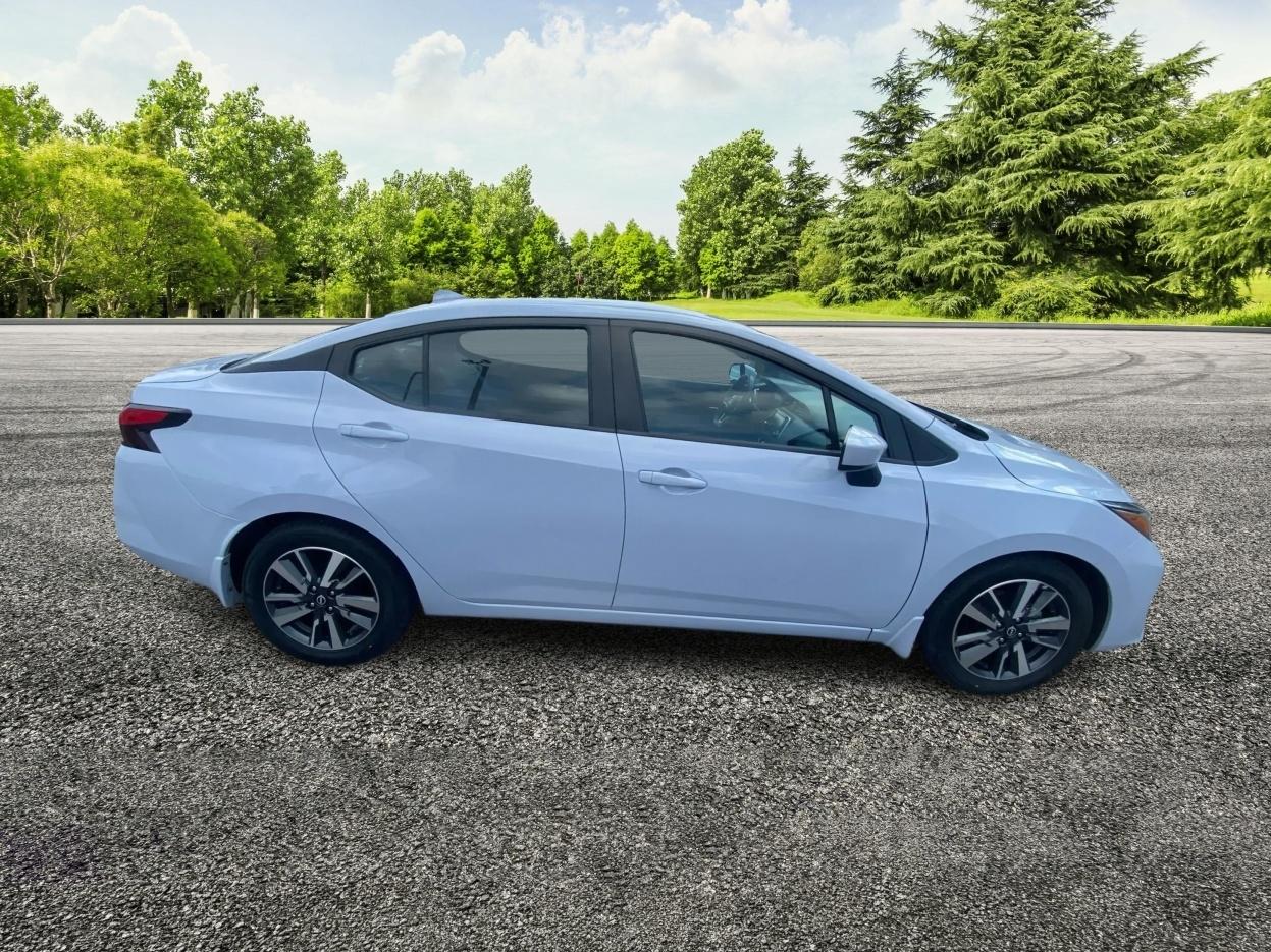 Nissan Versa SV 2024