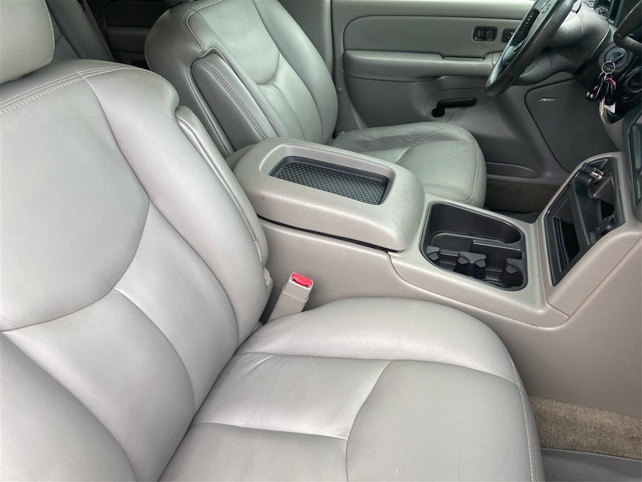 Chevrolet Tahoe 2WD 2005